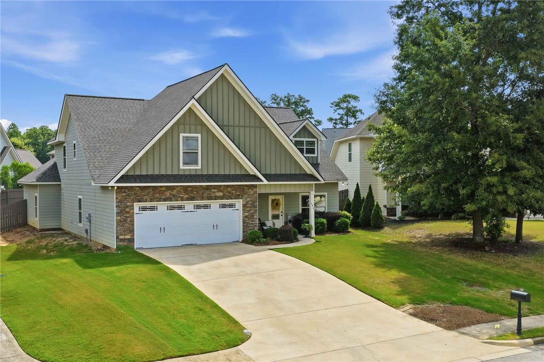 296 Solamere Ln, Auburn, AL 36832