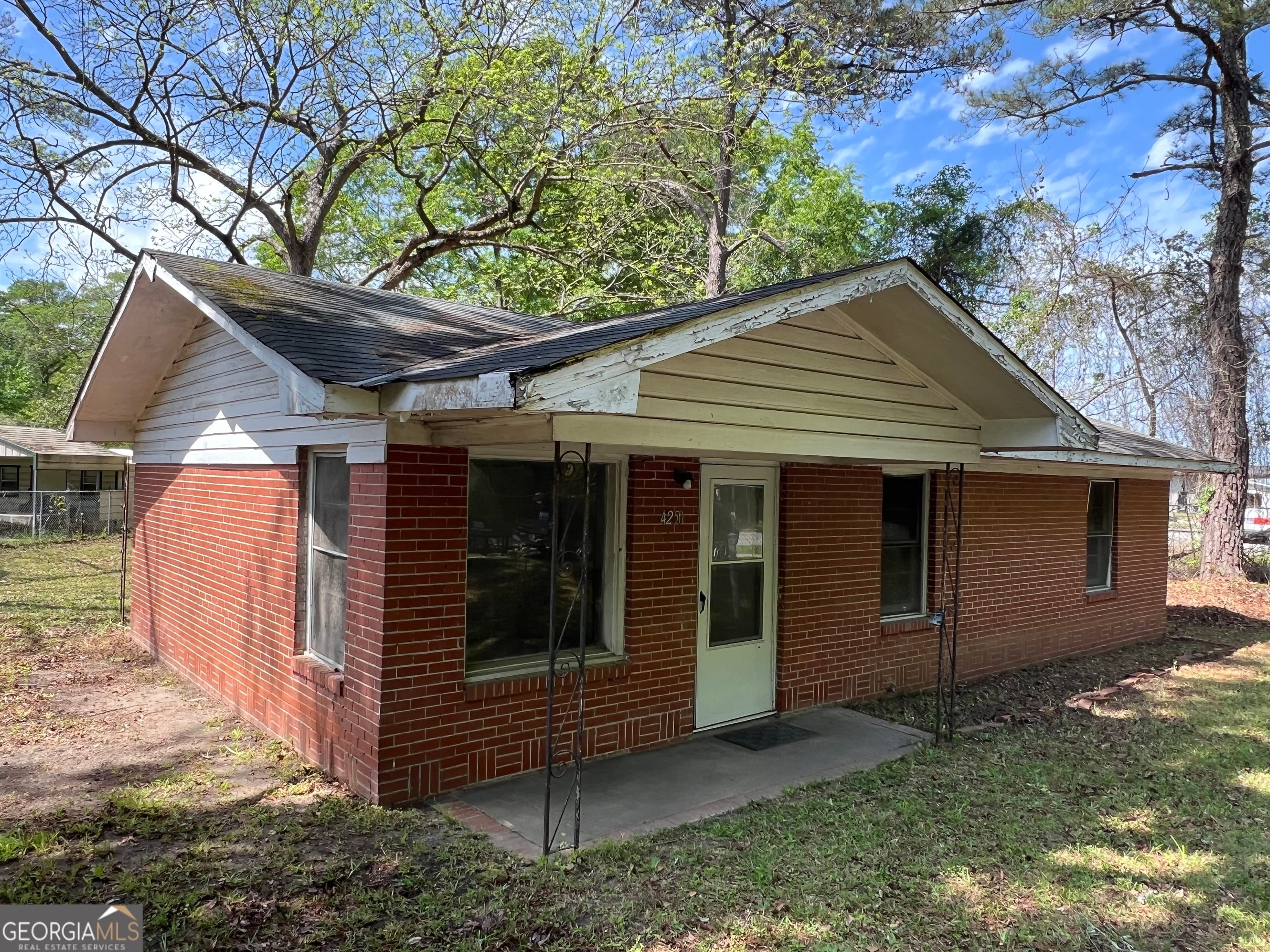 4250 Cusseta Rd, Columbus, GA 31903