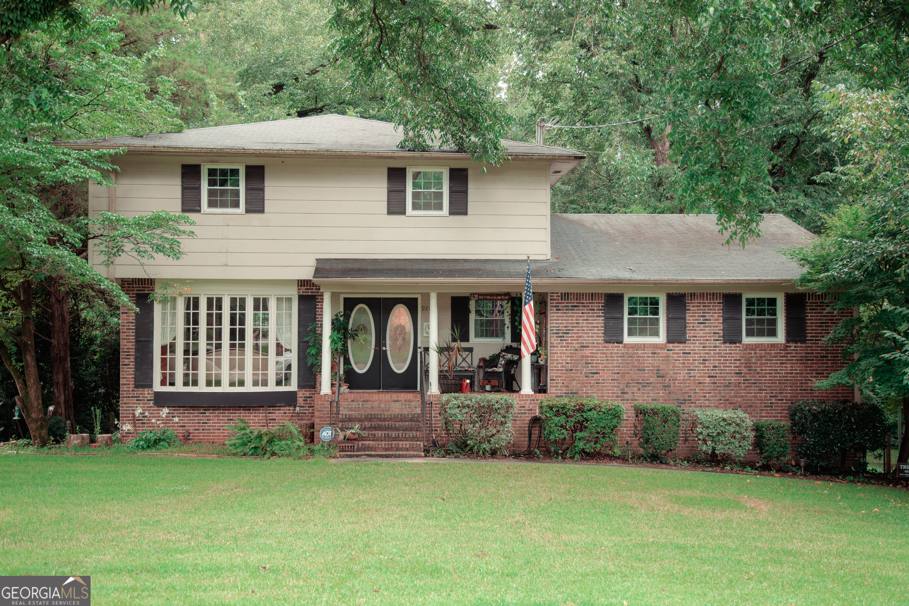 921 Crystal Dr, Thomaston, GA 30286