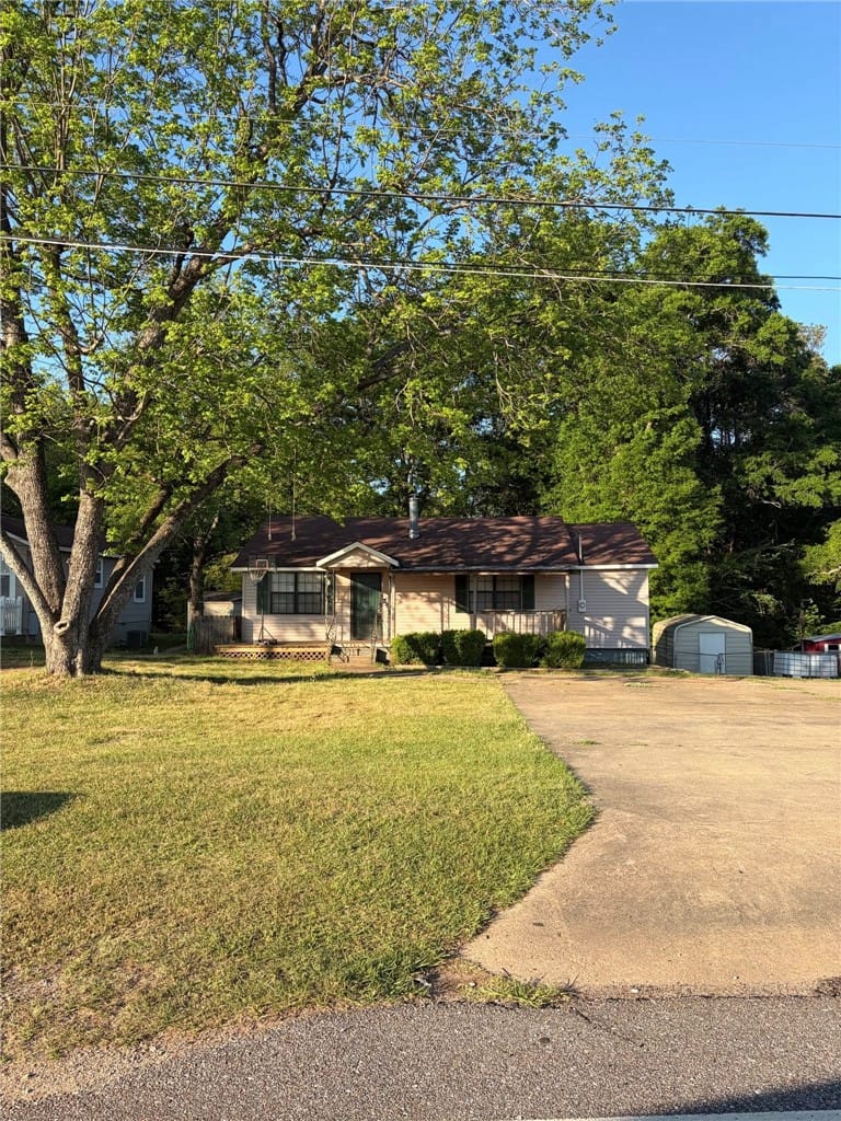 931 RIVER, Valley, AL, 36854 — Photo 1