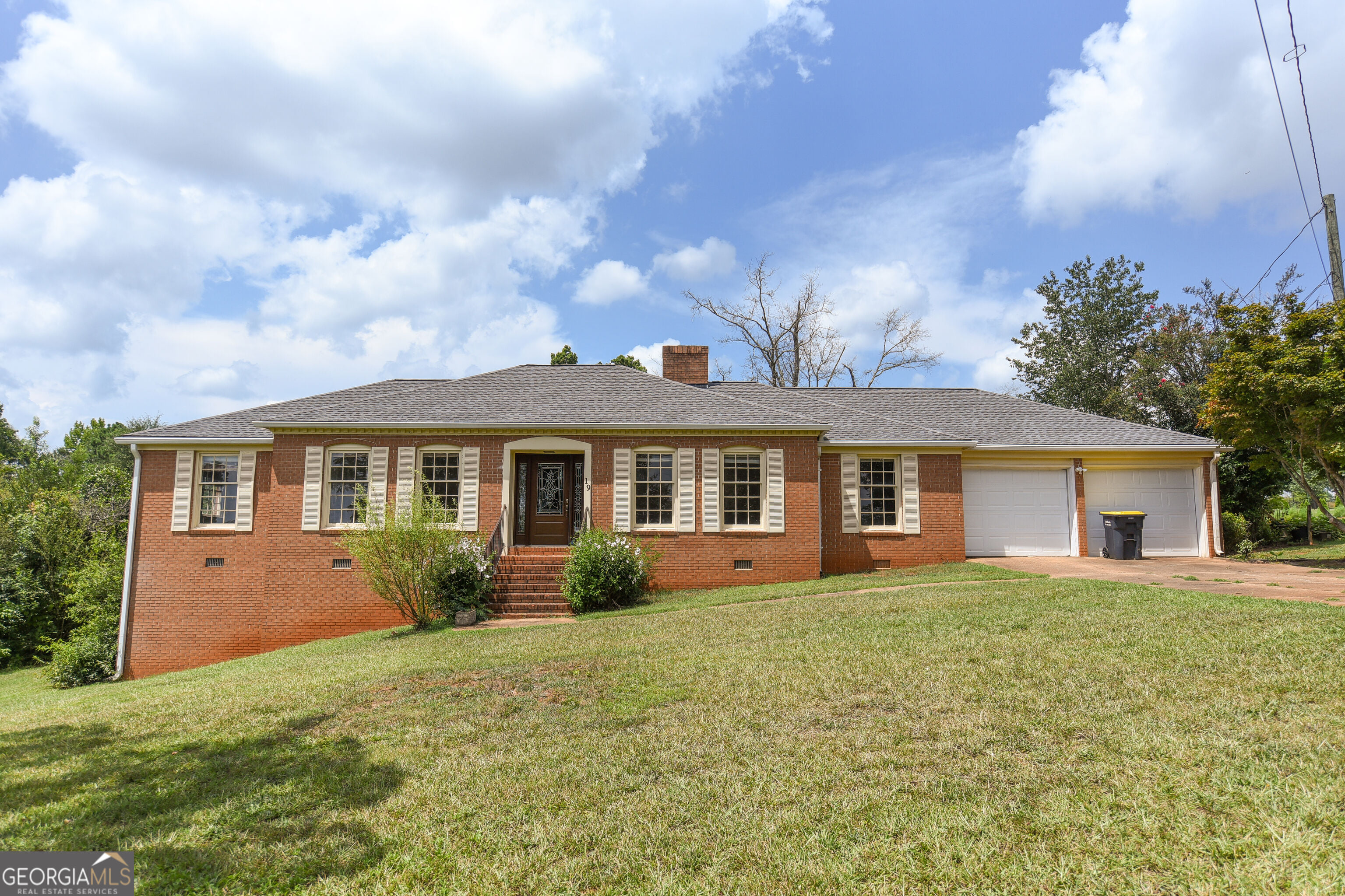 19 Festiva Dr, Newnan, GA 30263
