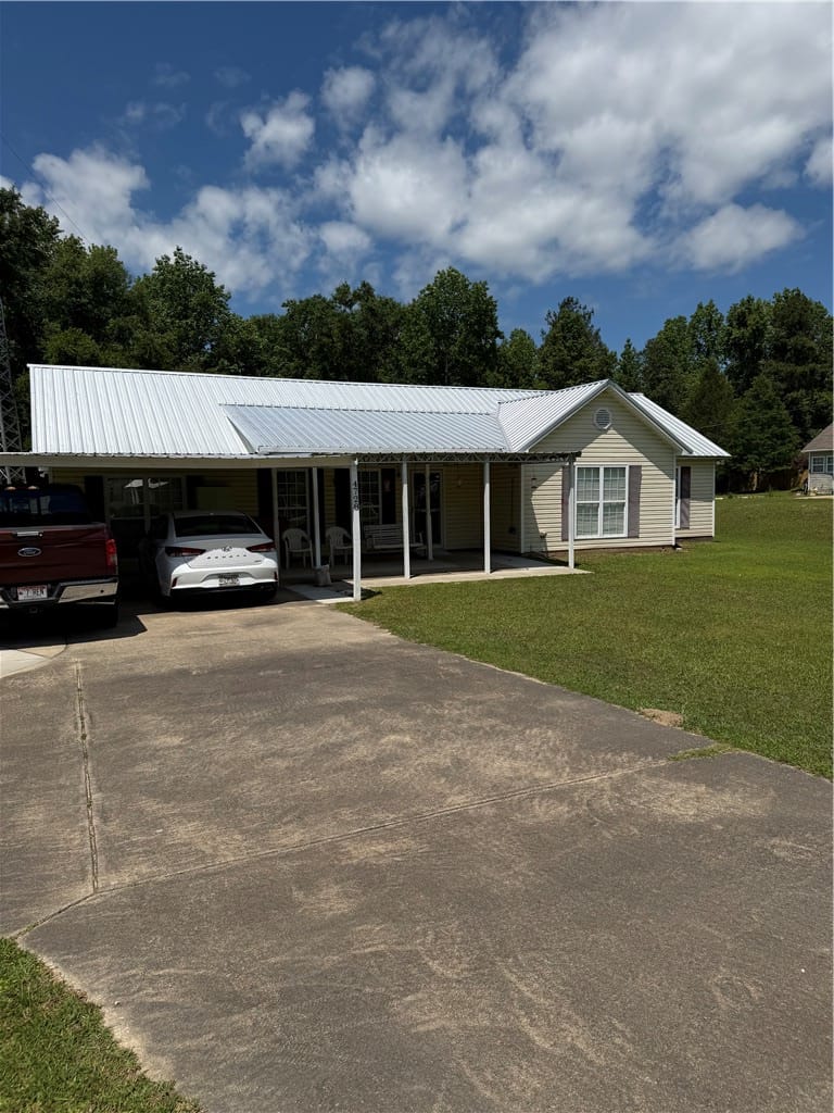 4728 LEE ROAD 175, Salem, AL, 36874, A well-maintained facade with a long covered carpo