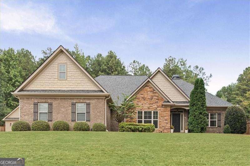 32 Meadowview St, Newnan, GA 30263