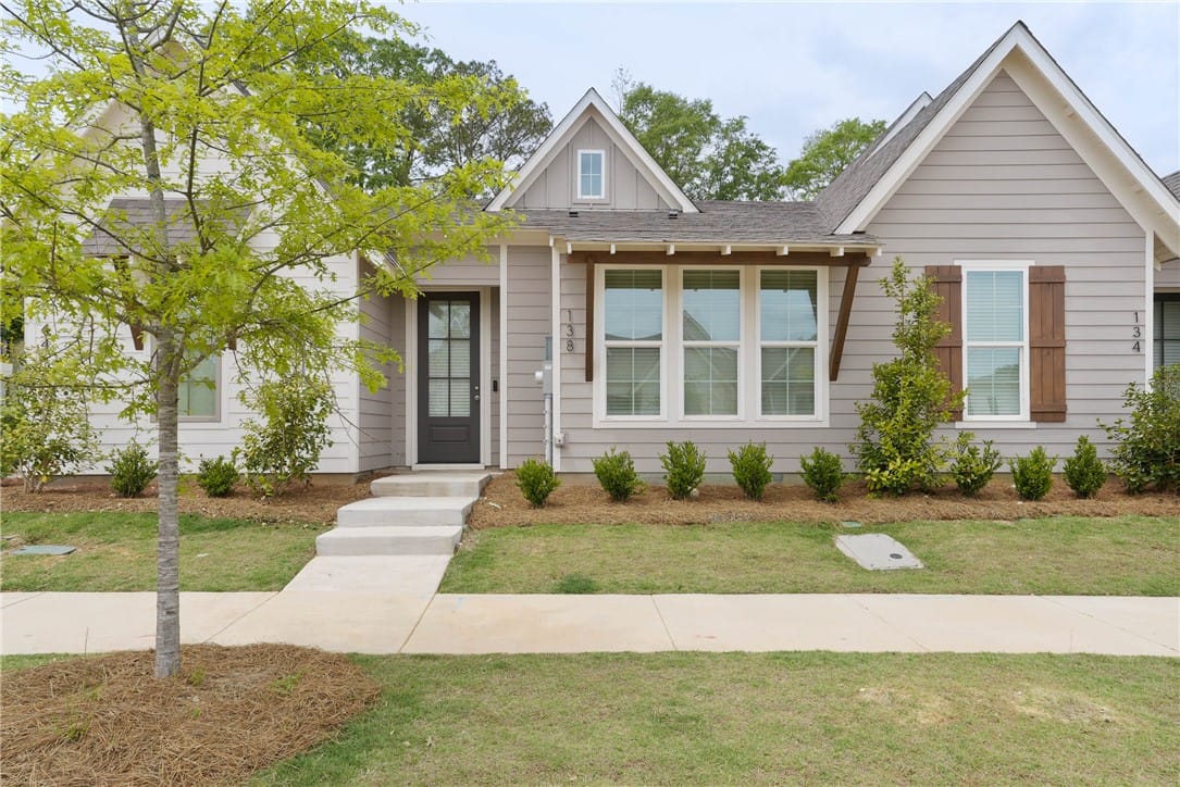 138 SUMMER, Opelika, AL, 36804