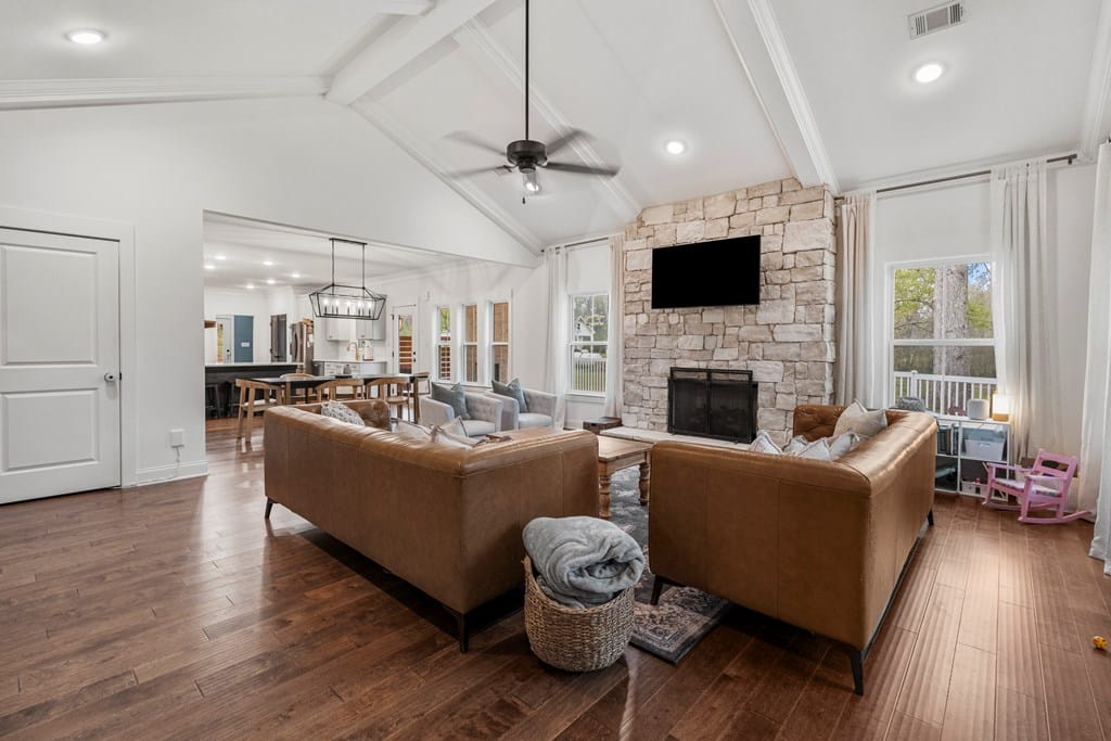 314 Davis Lake Rd, Pine Mountain, GA 31822