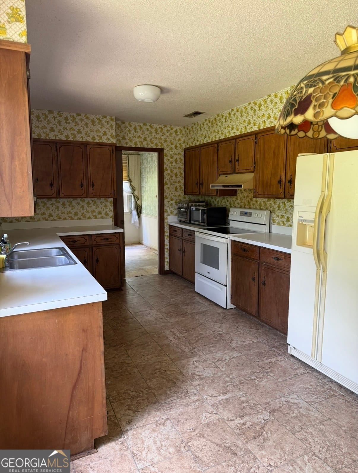 46 Redmond Rd, Lumpkin, GA 31815