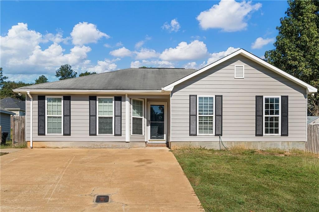 1806 Lonesome Pine Ct, Phenix City, AL 36869
