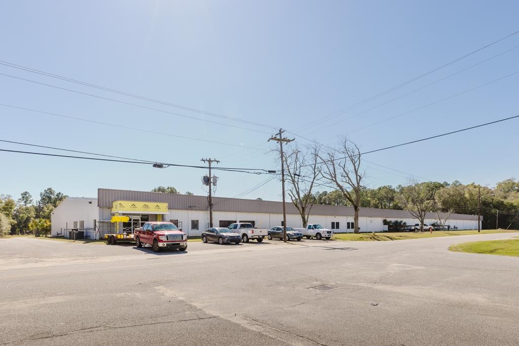 1404 Industry Ave, Albany, GA 31707