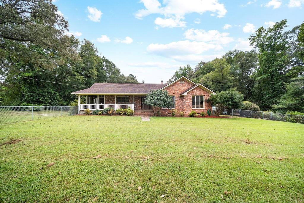 8 Lakeshore Drive, Pittsview, AL, 36871
