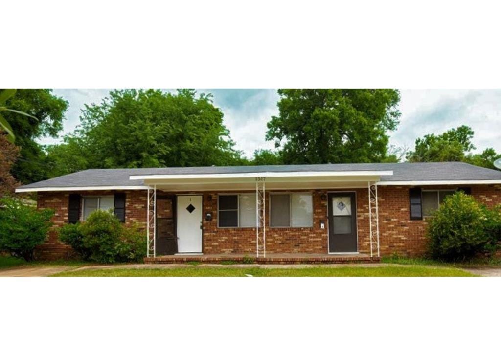1517 Coffee Ct, Columbus, GA 31906