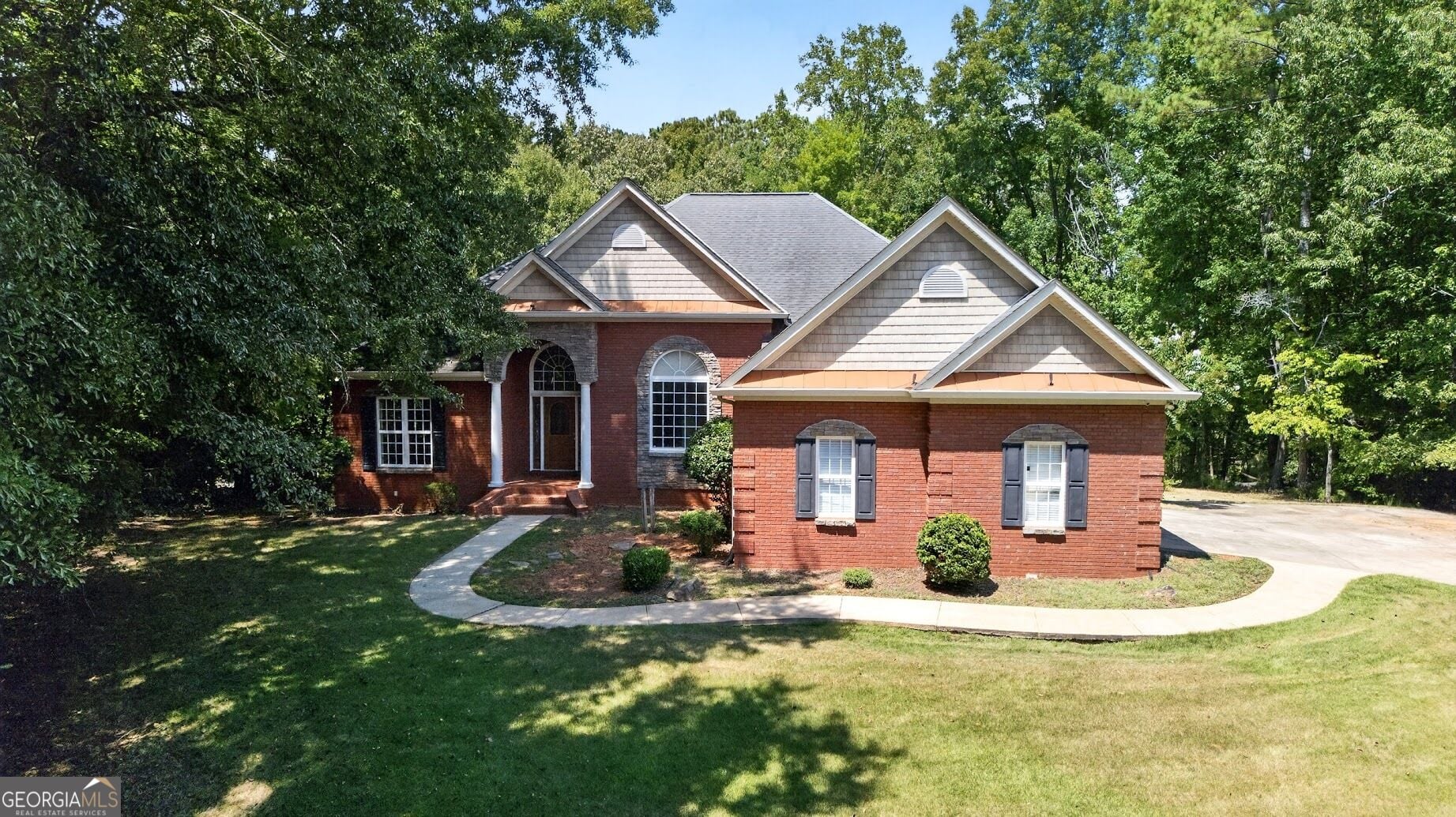 4002 White Oak Dr, LaGrange, GA 30240