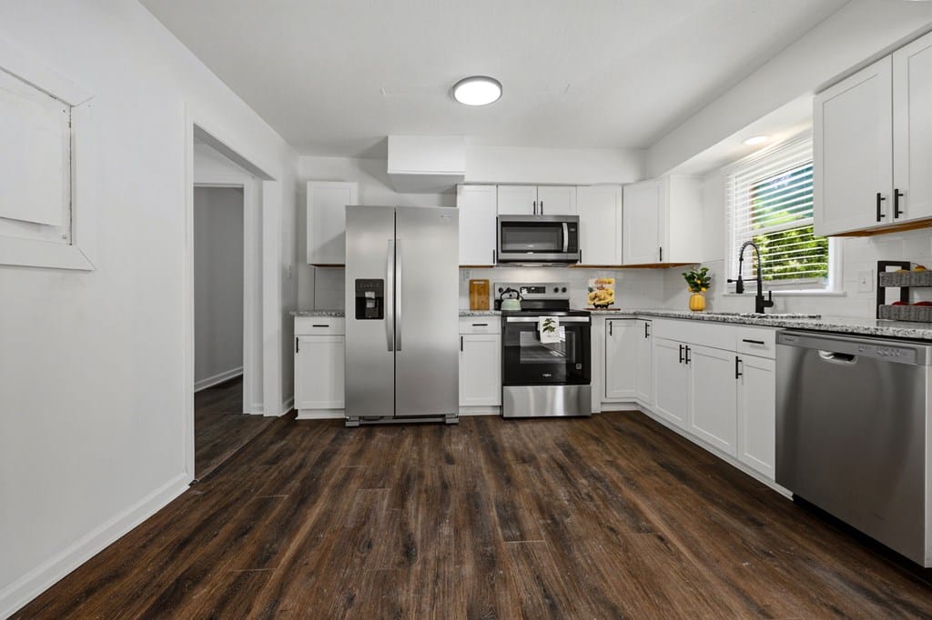 931 Eastwood Dr, Columbus, GA 31907