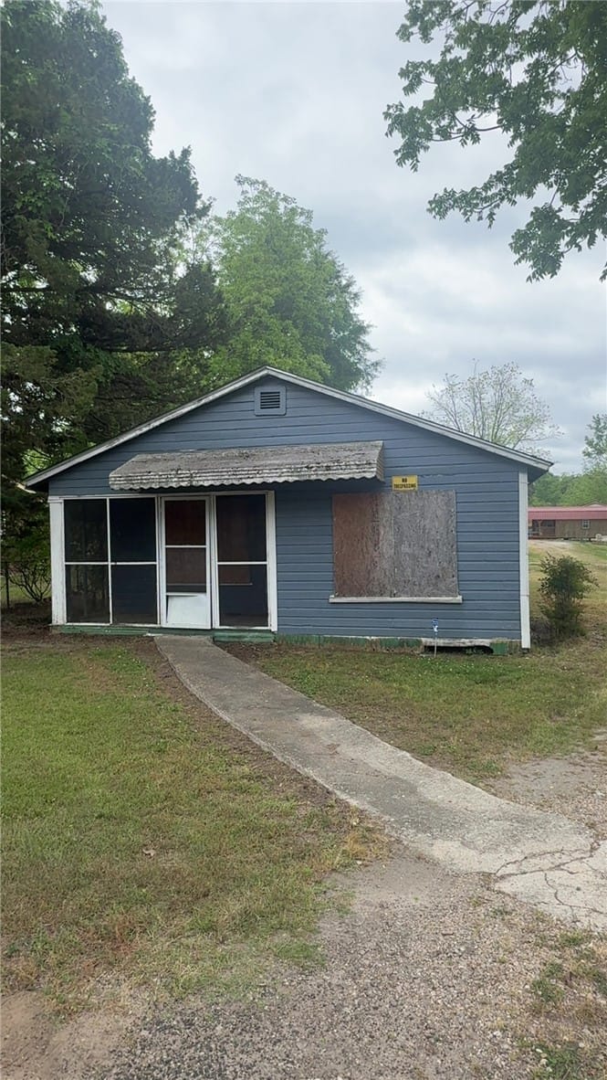 1929 22nd St SW, Lanett, AL 36863