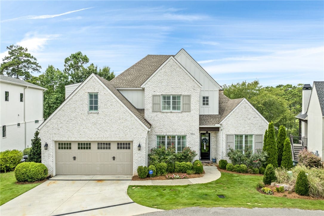 990 Fairview Dr, Auburn, AL 36830