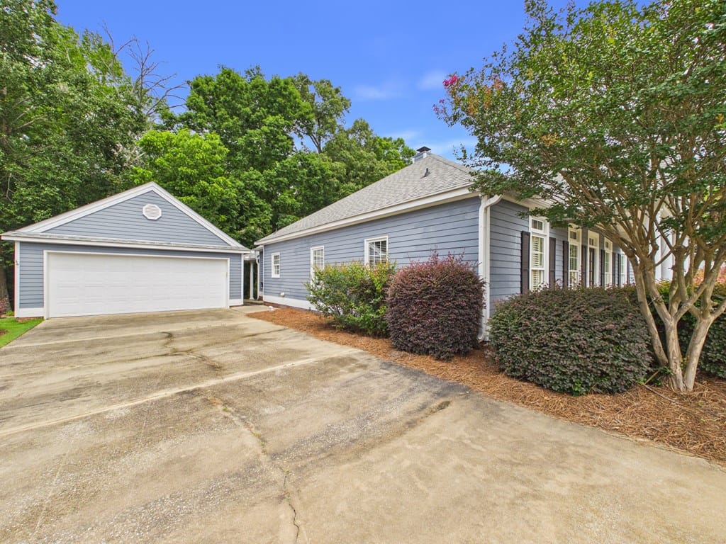 5119 Boone Links Ln, Columbus, GA 31909