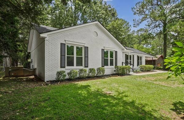 206 Raintree Dr, Albany, GA 31705