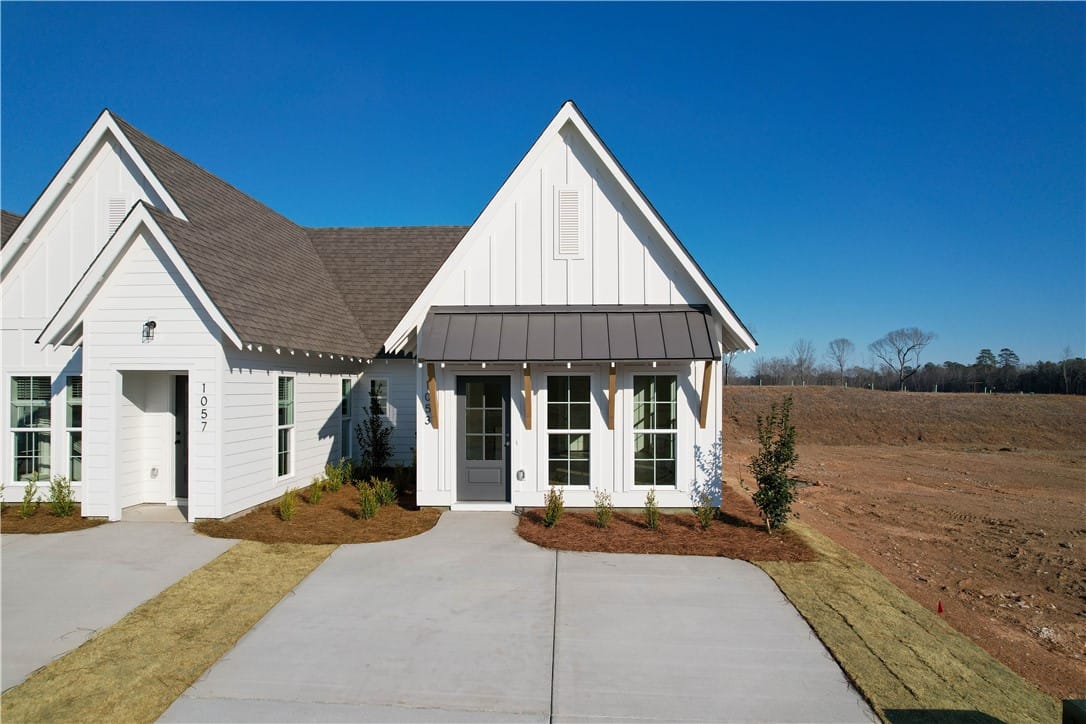 1053 HUNTERS, Opelika, AL, 36801