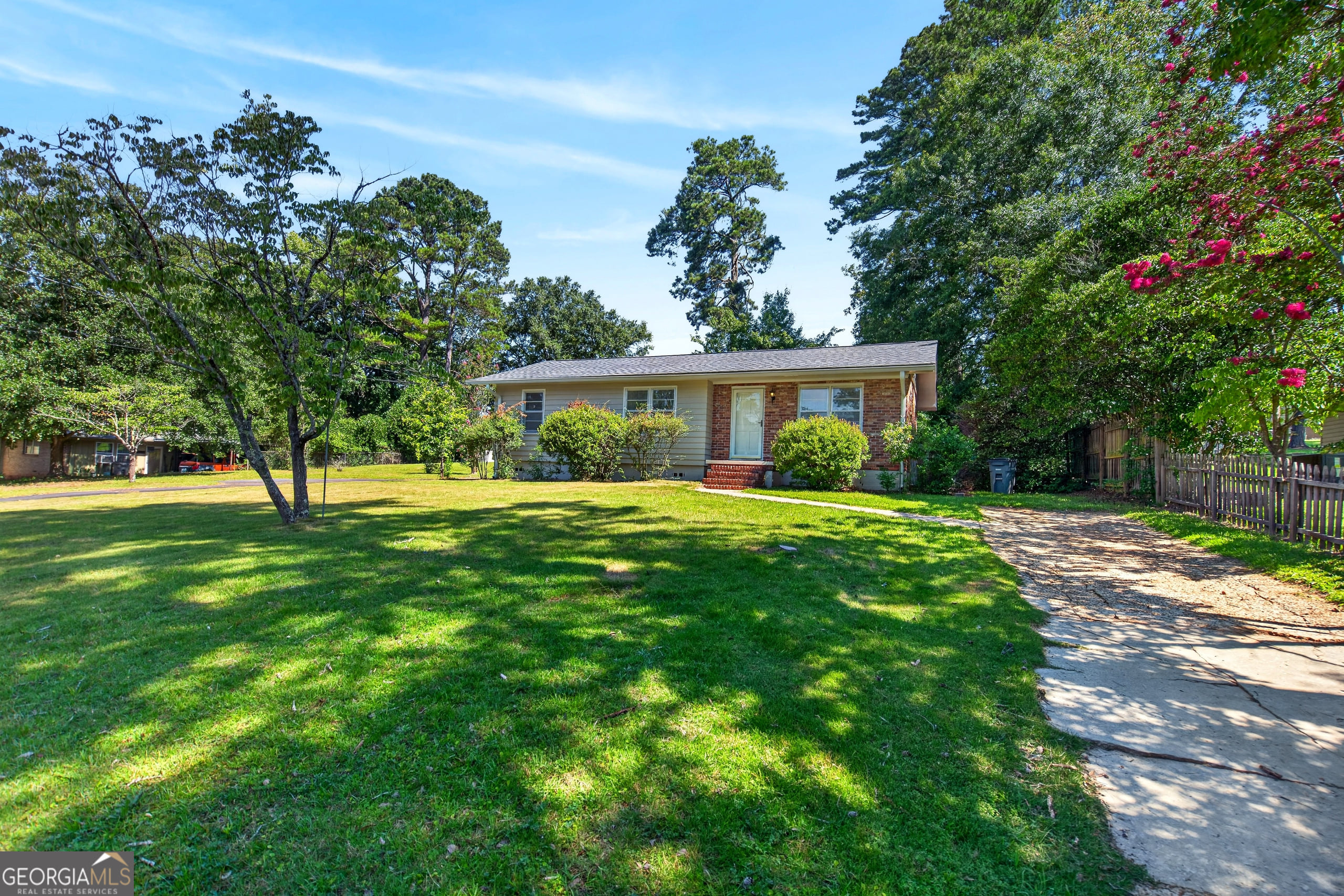 204 S Chilton Crescent, LaGrange, GA 30240