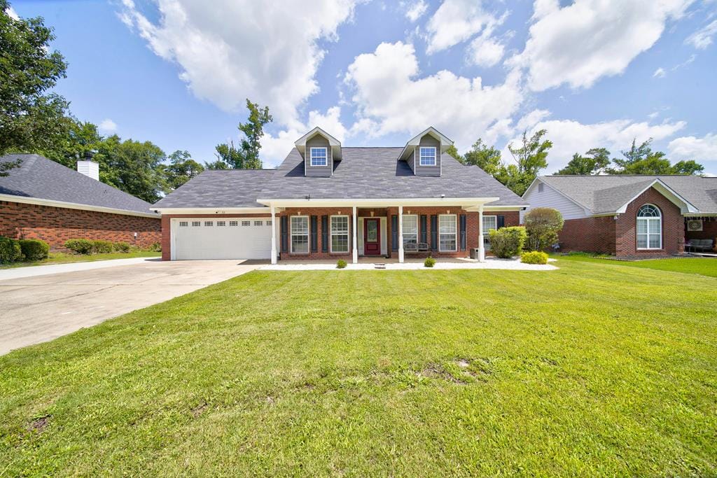 57 Meadowlark Dr, Smiths Station, AL 36877, Main View