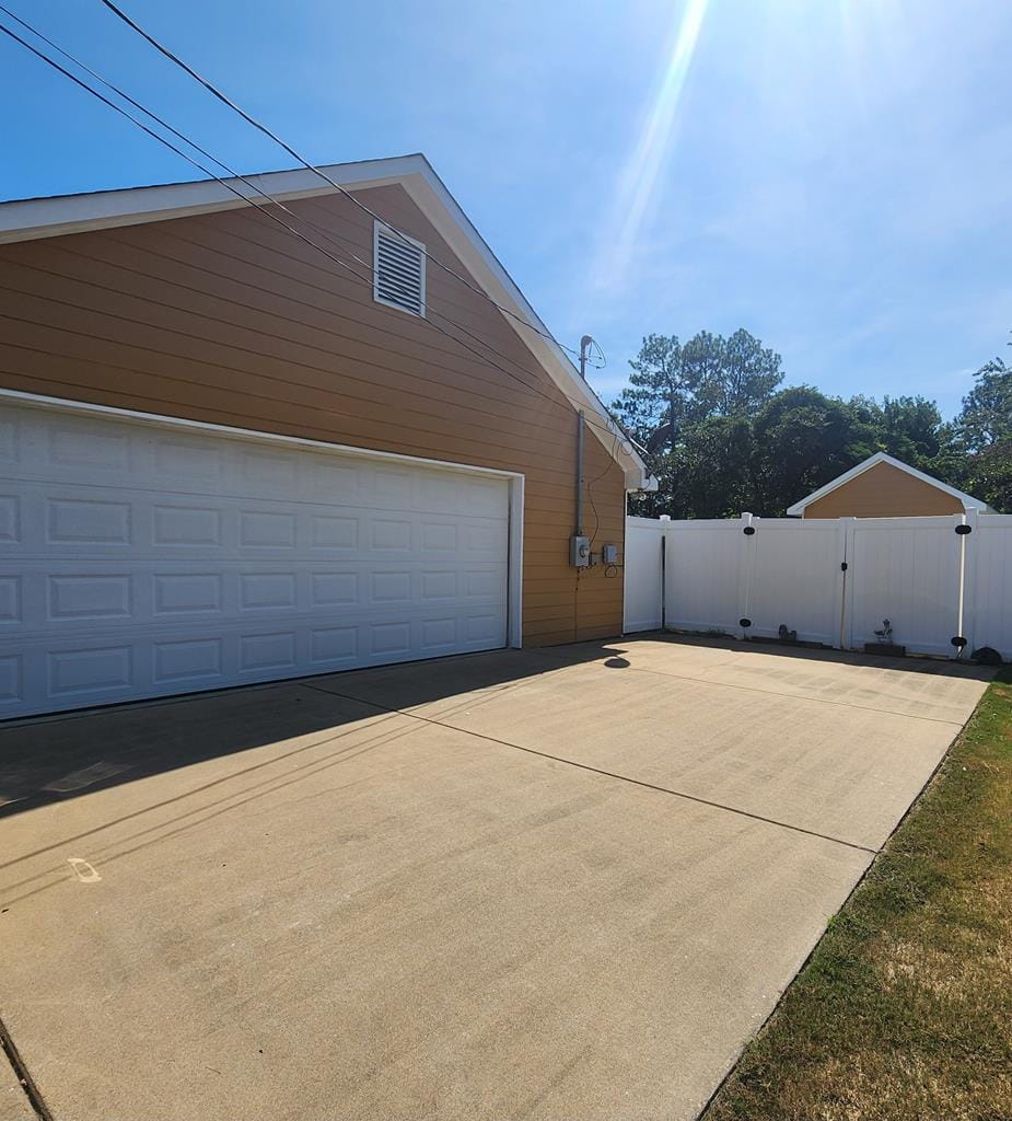 253 Lee Road 2111, Phenix City, AL, 36870 — Photo 3