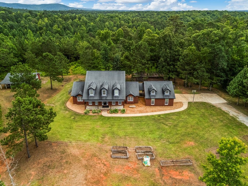 1309 Kings Gap Rd, Hamilton, GA 31811