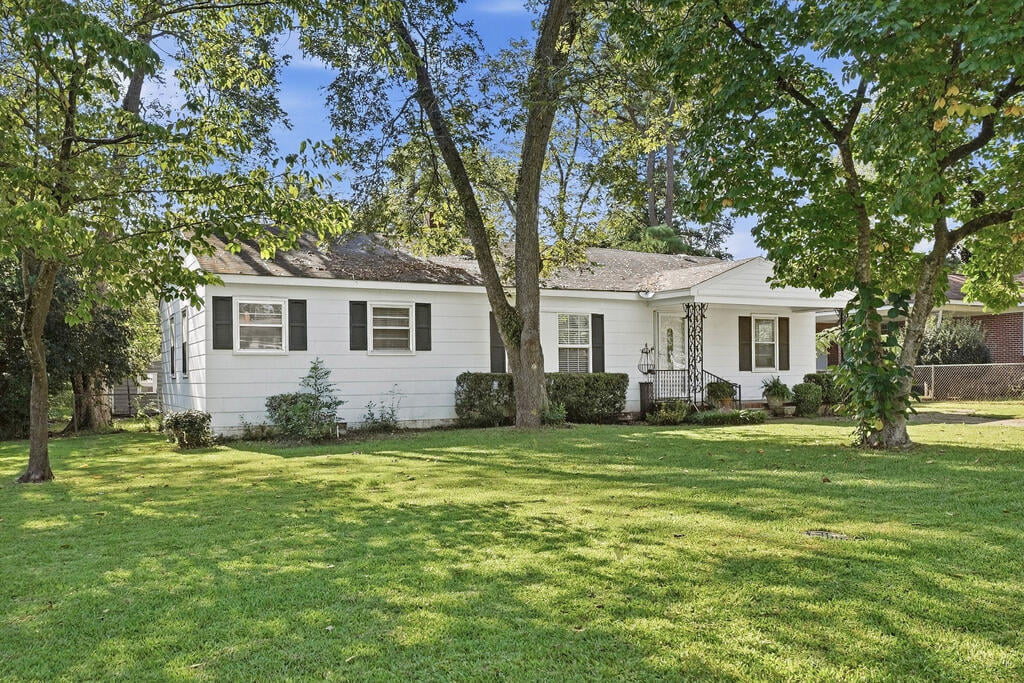 104 N Ingleside Dr, Albany, GA 31707