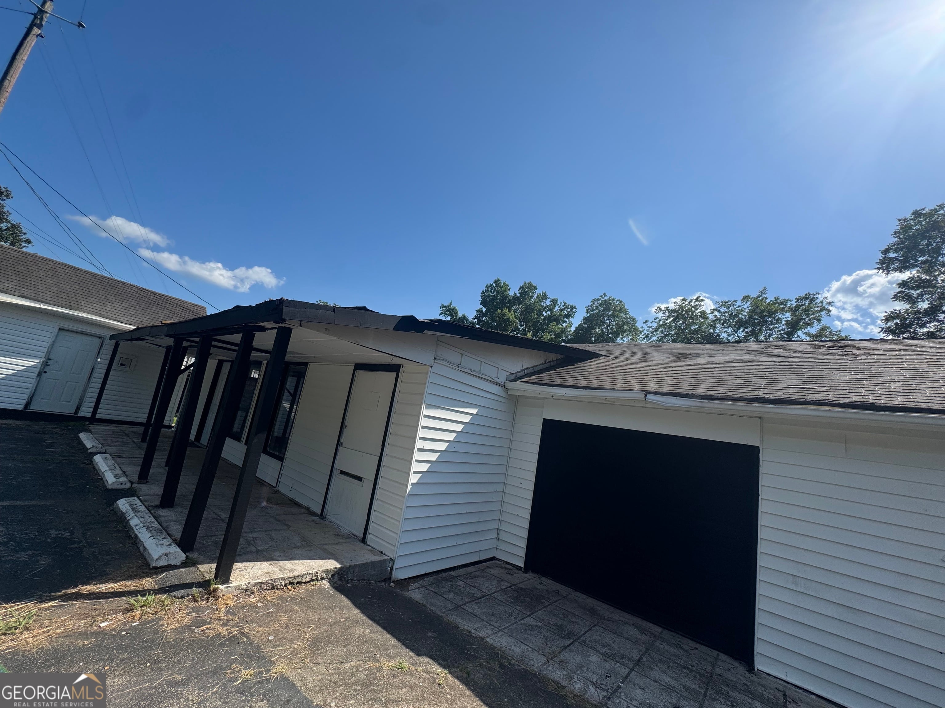 221 Ave L, Thomaston, GA 30286