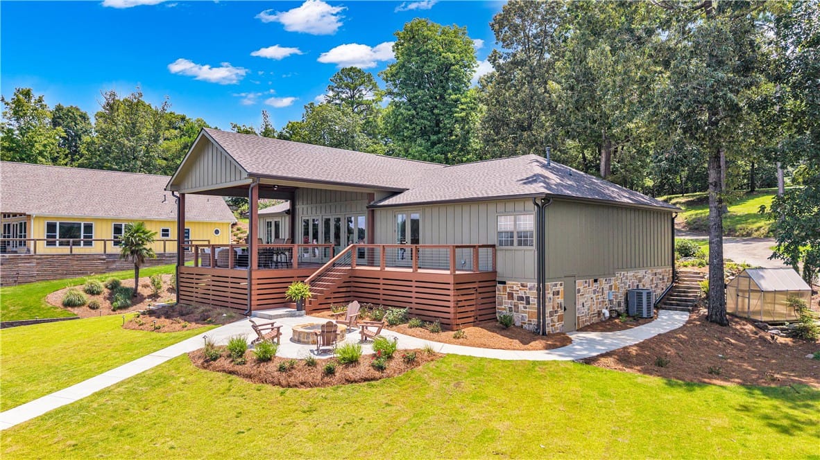 281 Windover Ln, Dadeville, AL 36853