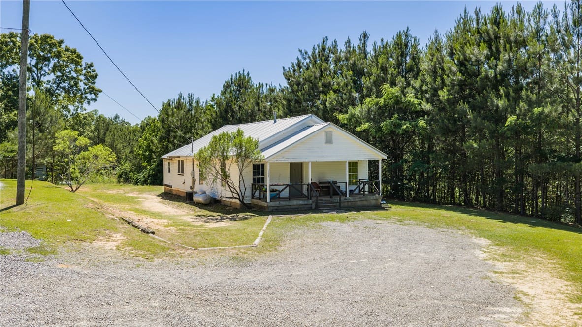 2187 Rock Springs Rd #2187, Jackson's Gap, AL 36861, A charming country retreat with a welcoming front