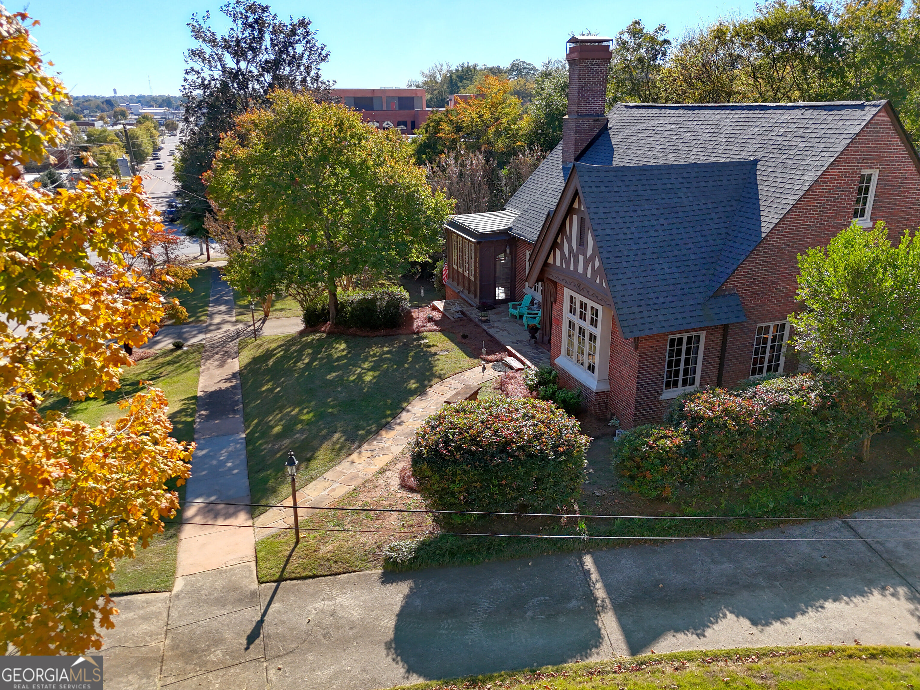 1007 E 4th St, West Point, GA 31833