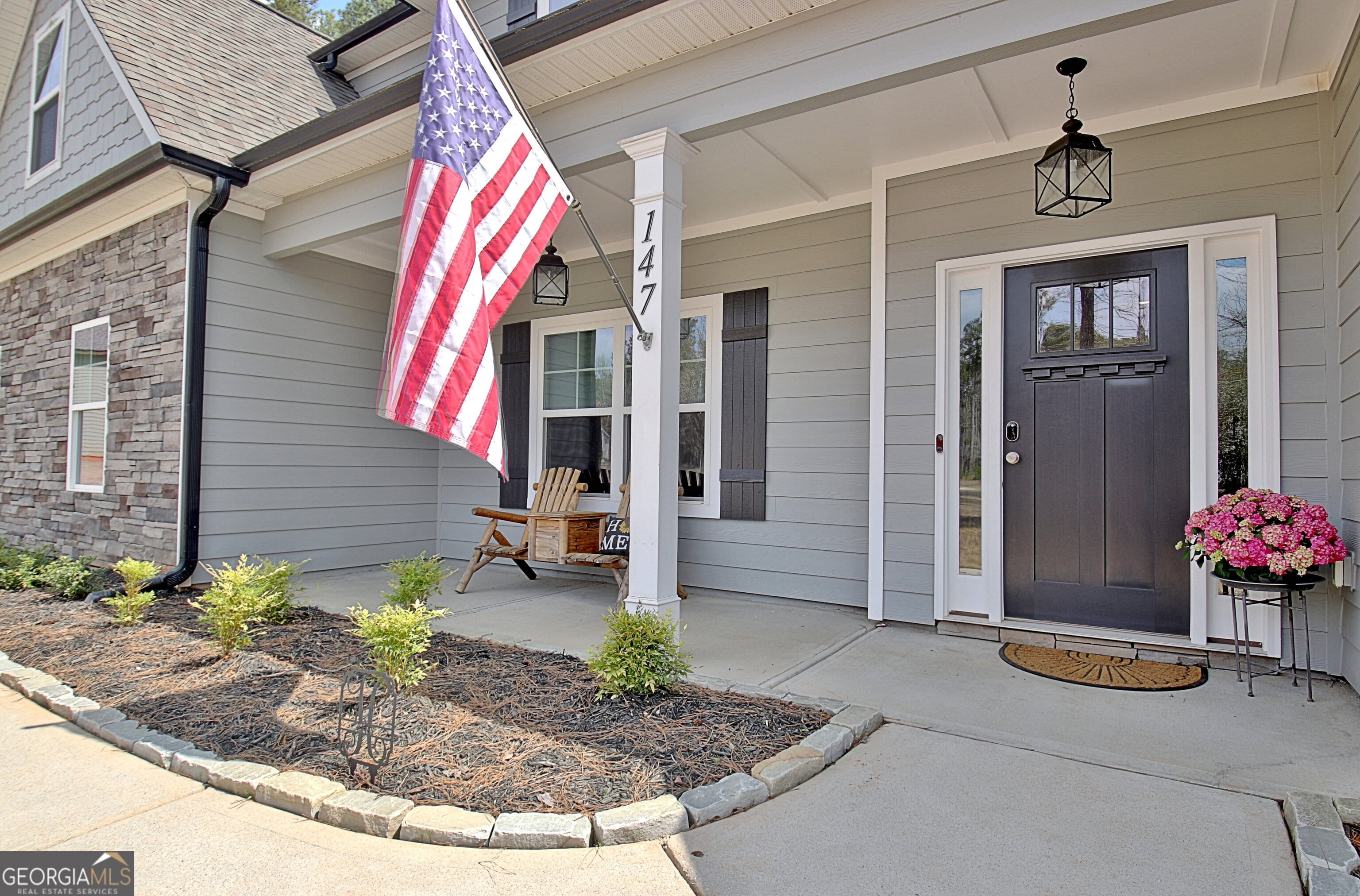 147 Palomino Cir, Newnan, GA 30265