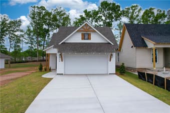774 HUNTERS, Opelika, AL, 36801