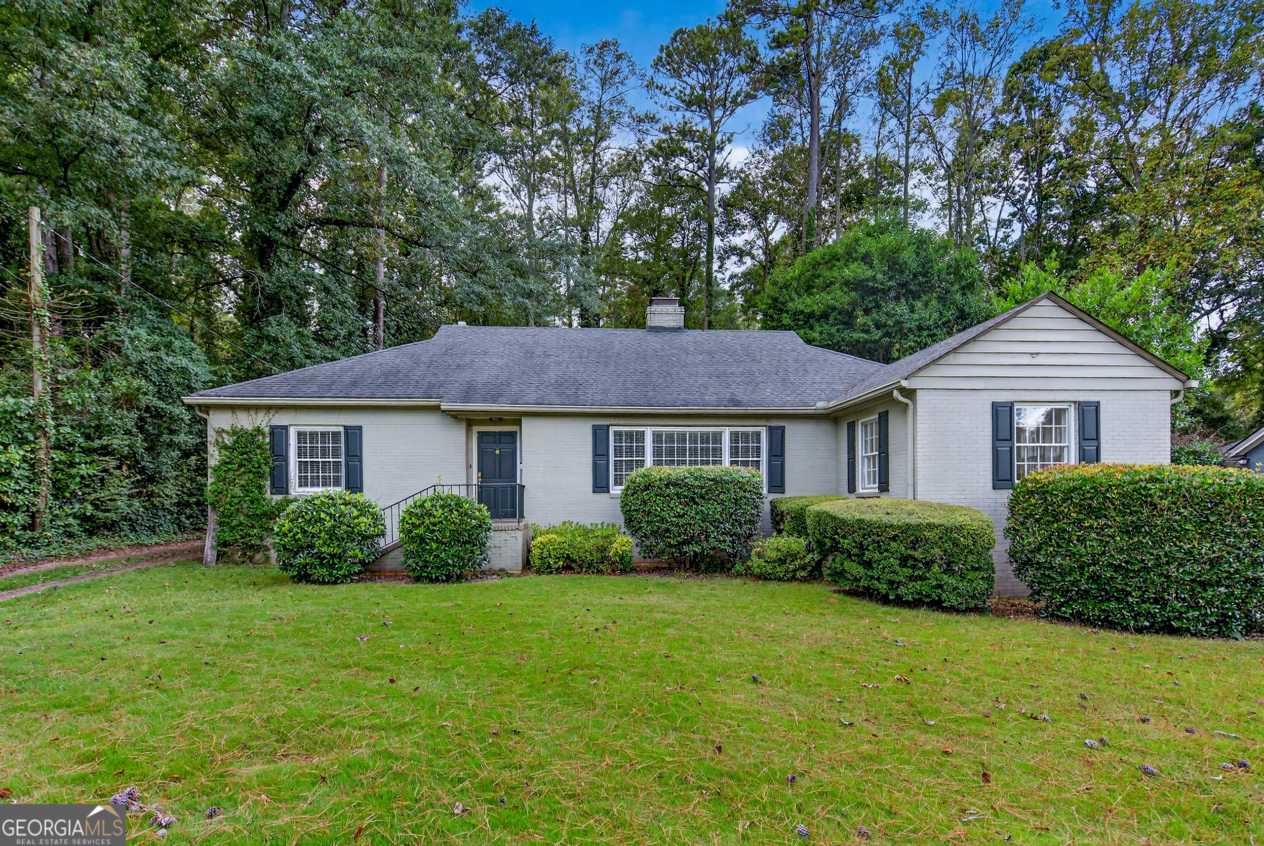 203 Waverly Way, LaGrange, GA 30240
