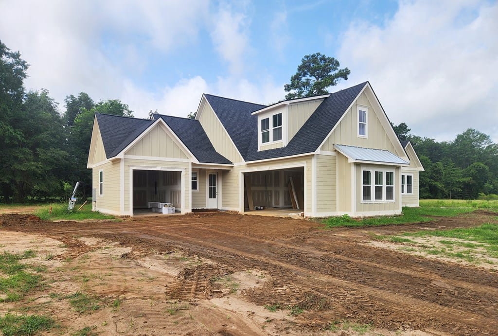128 Hazelwood Dr, Leesburg, GA 31763