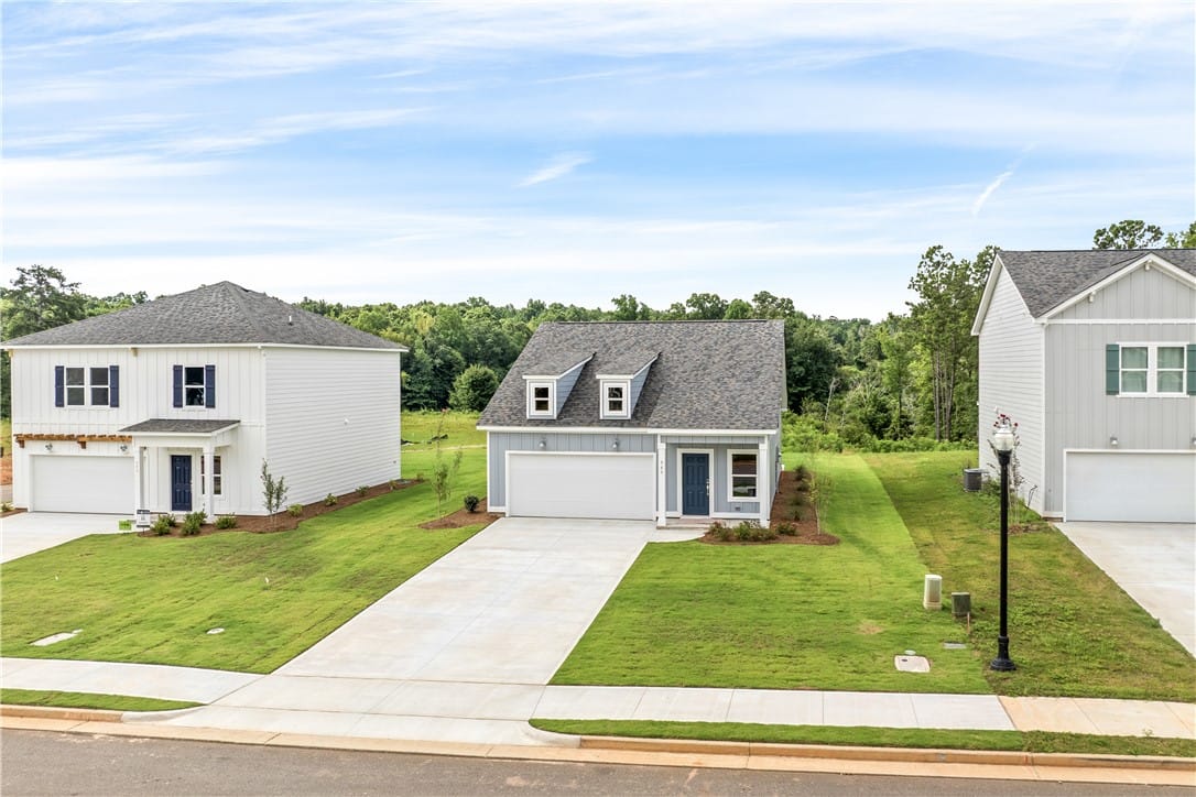 361 gray St, Opelika, AL 36801