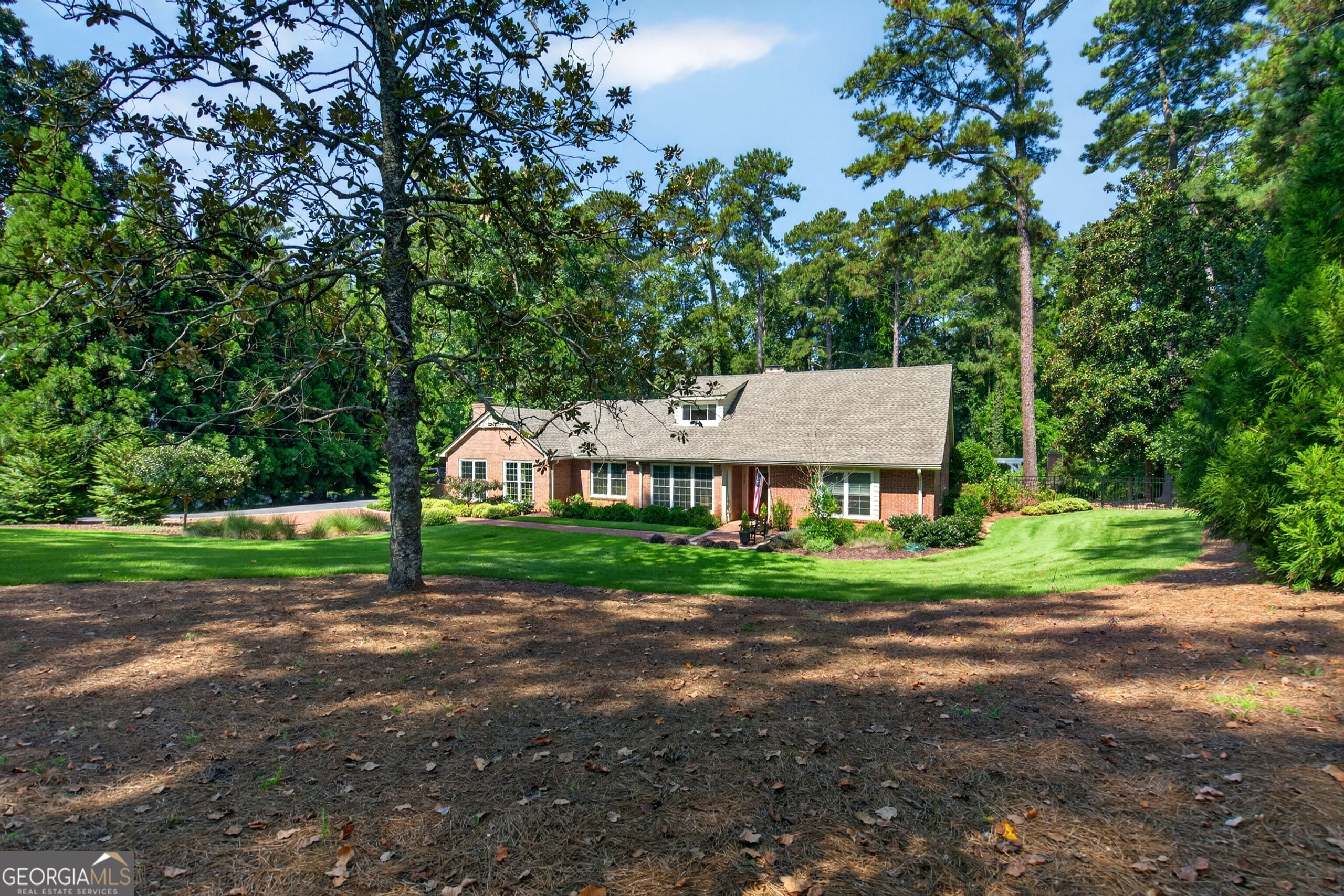 879 Lakewood Dr, LaGrange, GA 30240, USA