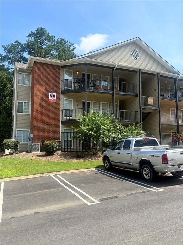 124 Shug Jordan Pkwy #124, Auburn, AL 36832