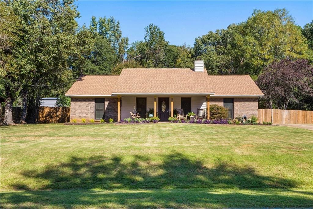 338 Oakview Circle, Smiths Station, AL, 36877