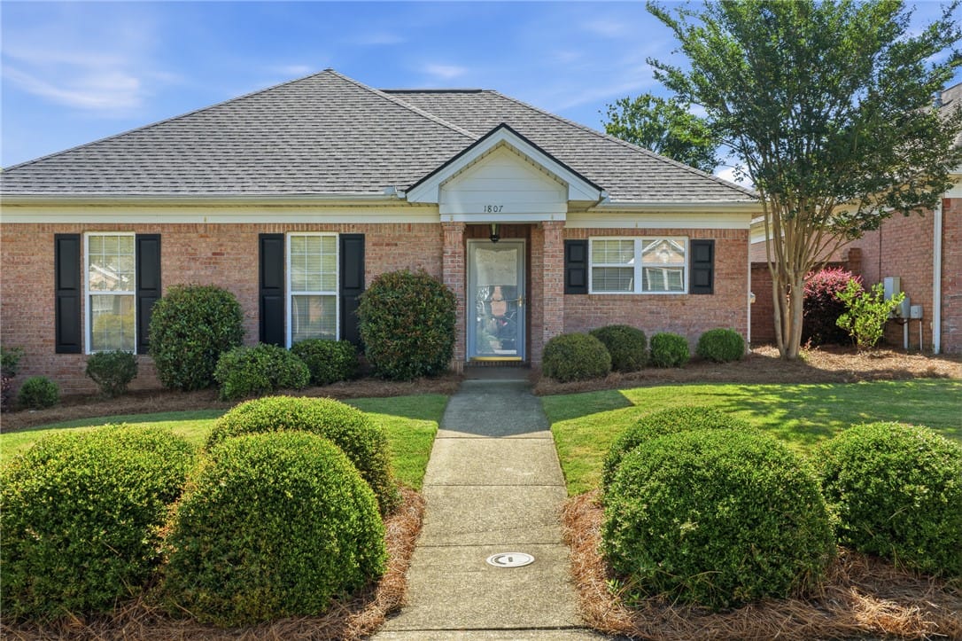1807 Century Ln, Opelika, AL 36801