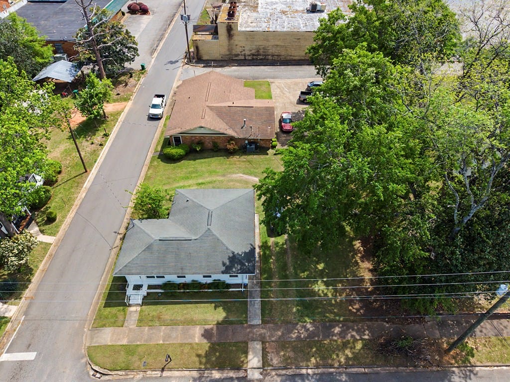379 E Lee St, Dawson, GA 39842