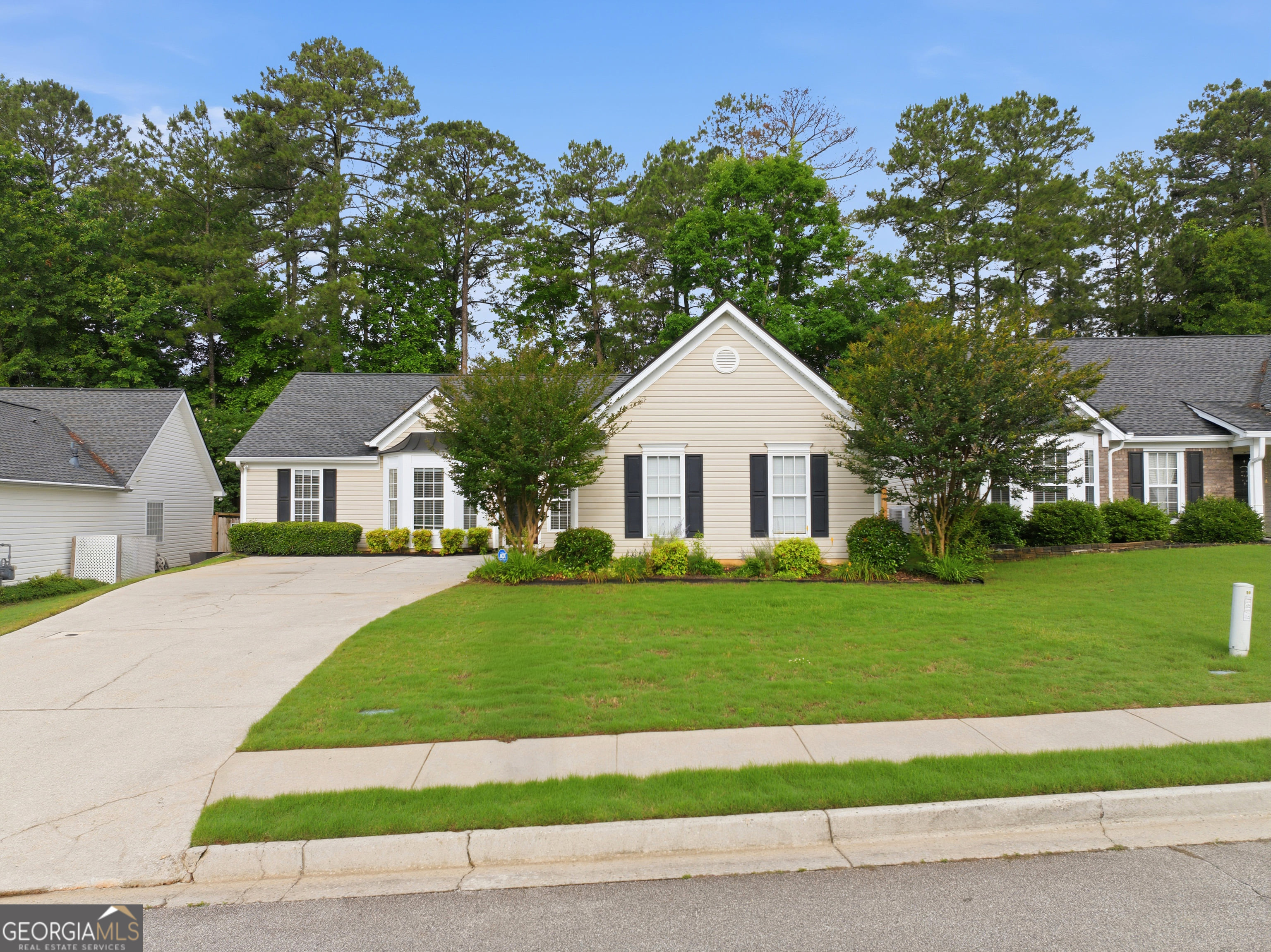 63 Bellaire Ln, Newnan, GA 30265
