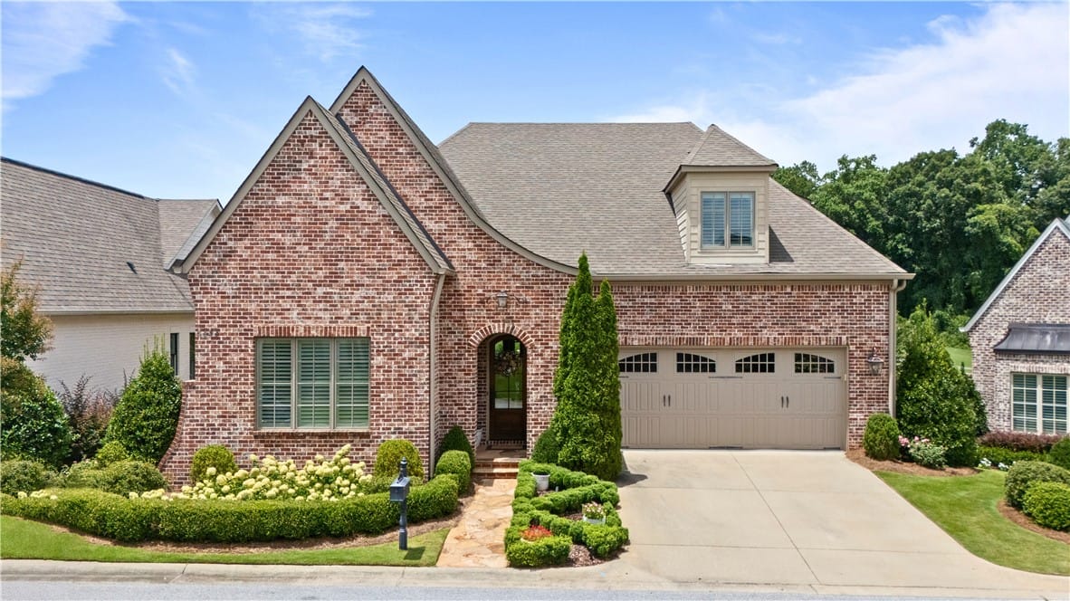 3454 Lakeshore Dr, Opelika, AL 36804