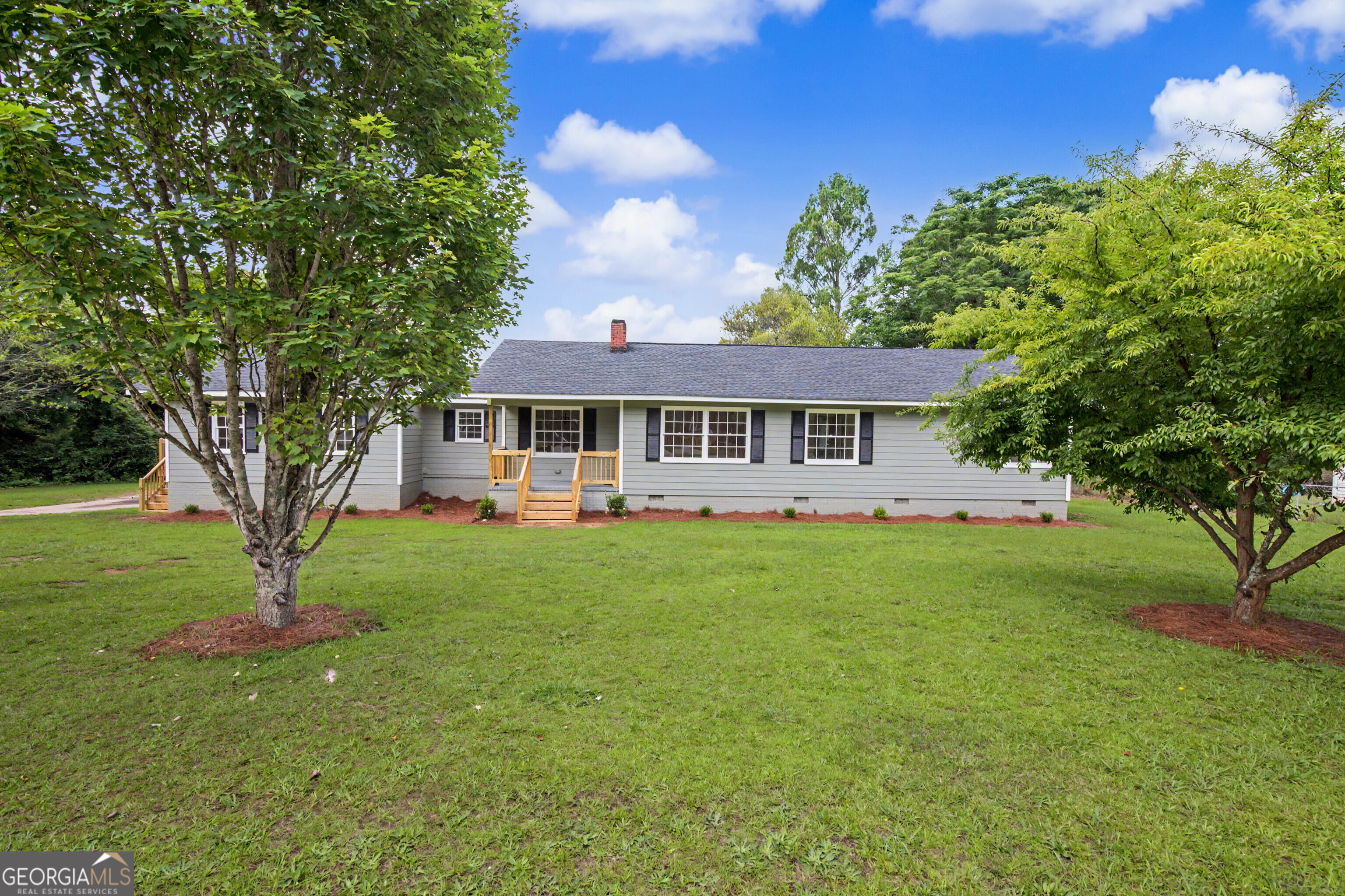 90 Cedar St, Woodbury, GA 30293