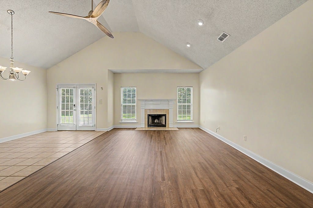 125 Summerfield Dr, Leesburg, GA 31763