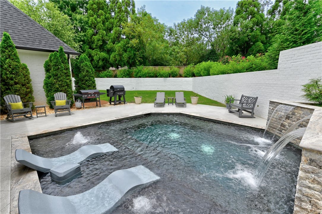2615 Wilmington Ct #130, Auburn, AL 36830, Your very own secret garden, tucked away behind st