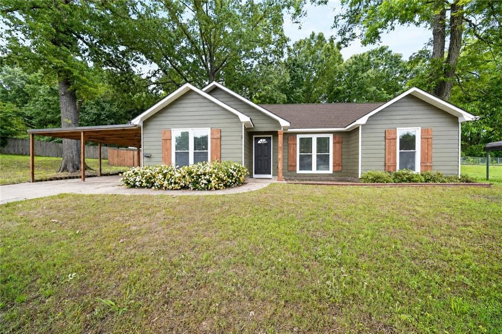 221 Lee Rd 2051, Phenix City, AL 36870