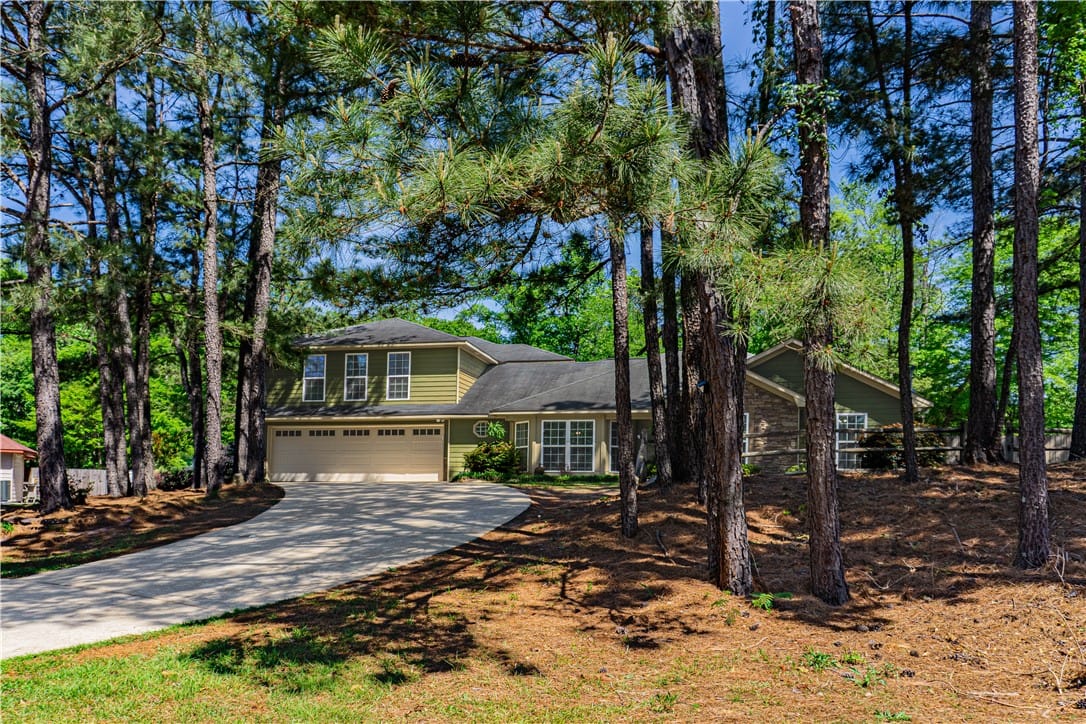 246 Summerbrook Lp, Phenix City, AL 36870
