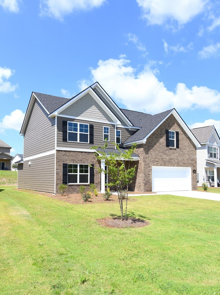 Oaks Ct, Smiths Station, AL 36877