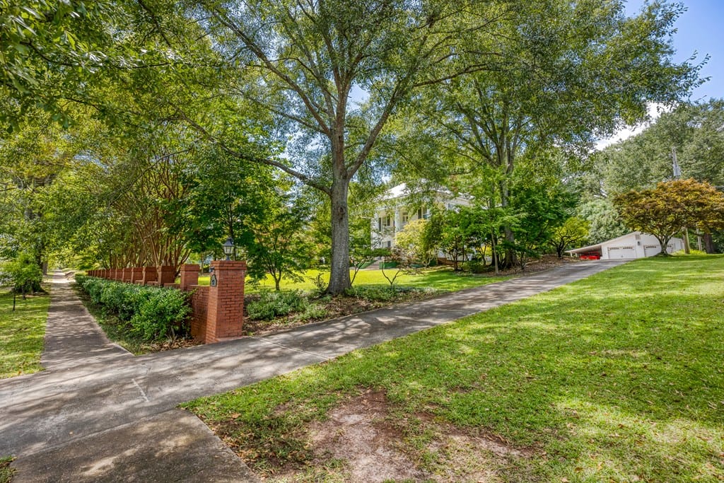 215 Lafayette St N, La Fayette, AL 36862