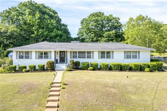 300 HIGHLAND, Opelika, AL, 36801